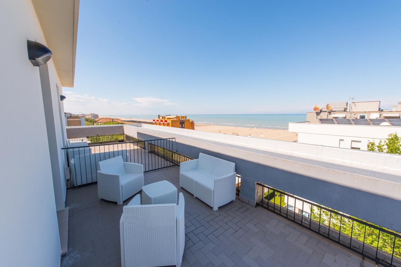 Hotel 2000 Rimini Exterior photo
